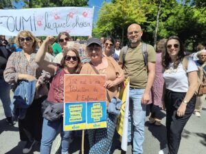 Sauvegarde 37 manif 400.000