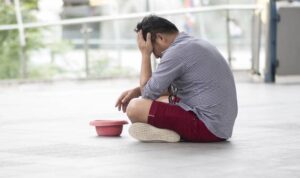 Chaleur homme qui fait la mancheDepositphotos 384470668 S